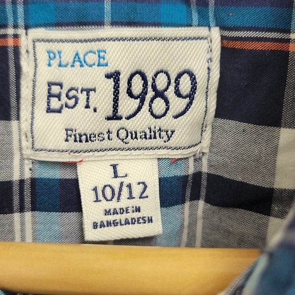 Button down shirt - Picture 2 of 4